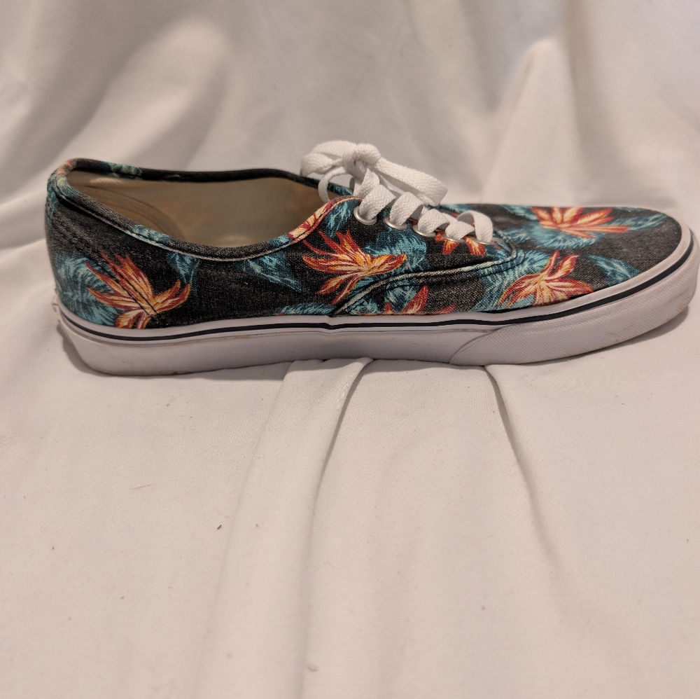 Van Authentic - Picture 5 of 10